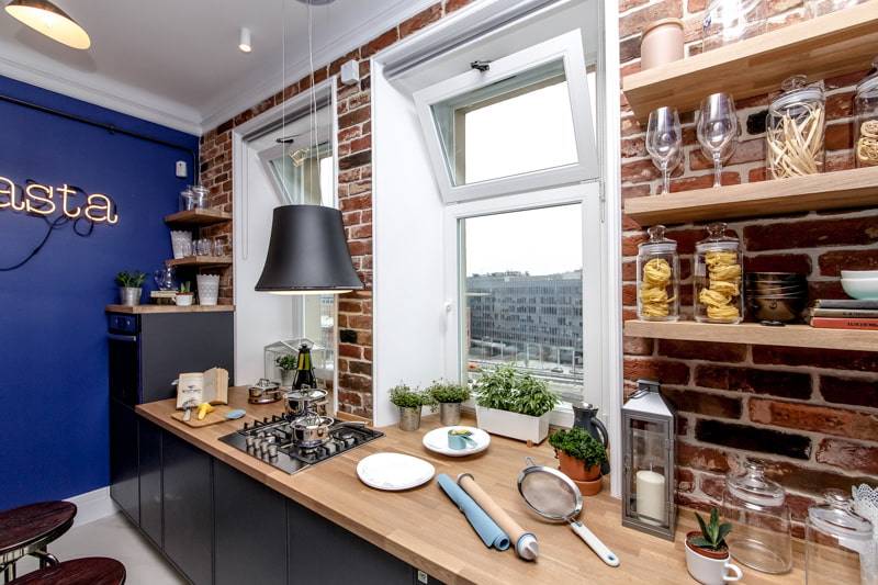 Кухня без навесных шкафов - дизайн: реальные фото, современный стиль, прованс