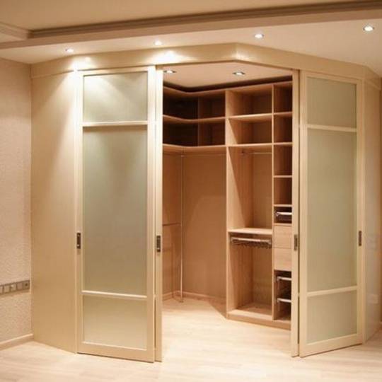 Гардеробная в прихожей: мебель угловая в коридоре, комната со шкафом в однокомнатной квартире, ниша и дизайн
