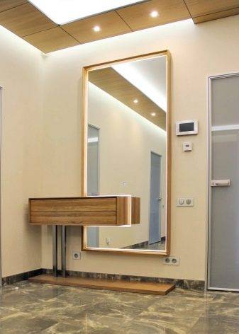 Трельяж (60 фото): что это такое, туалетный столик с тремя зеркальными дверками, в чем его отличие от настенного трюмо