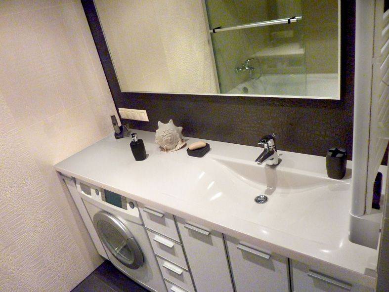 Раковины для ванной комнаты со столешницей (95 фото): полотна под круглые литые и акриловые чаши, как сделать своими руками, стеклянные и деревянные