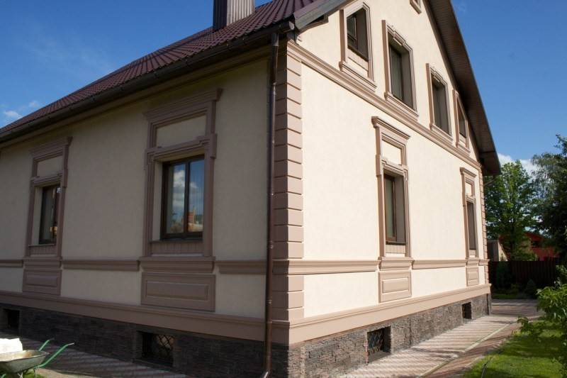 Дизайн фасада частного дома (82 фото): фасадный декор и покраска, правила наружной отделки коттеджа