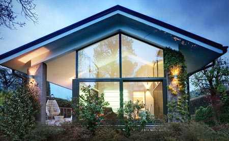Дома из бруса с панорамными окнами: одноэтажные и двухэтажные дома из клееного и профилированного бруса, проекты с панорамным остеклением