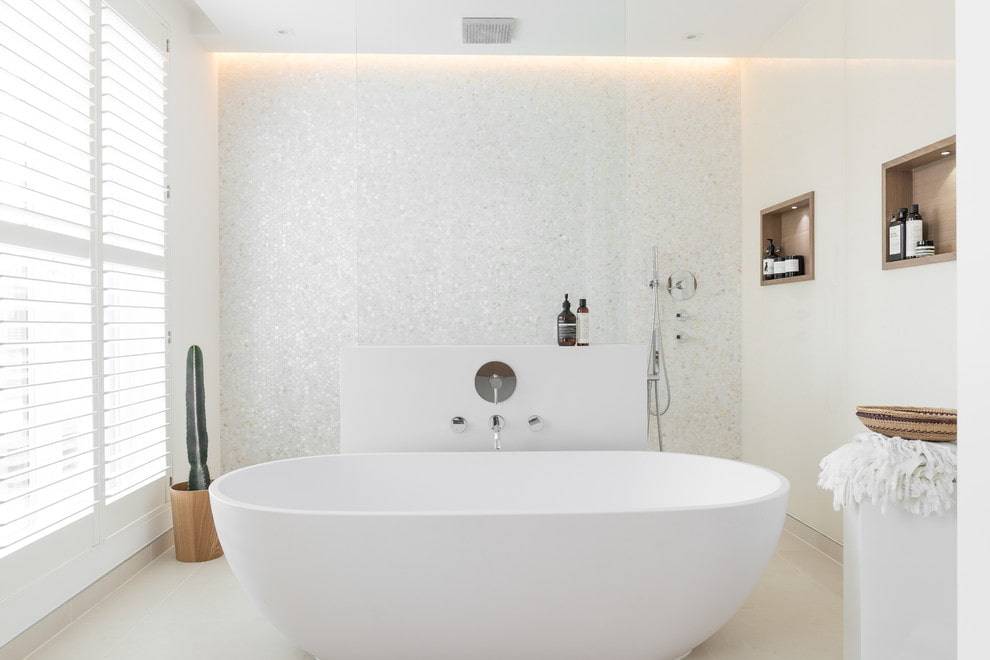 Белая плитка в ванной: 145 фото идеальных сочетаний и секретов применения