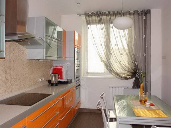 Дизайн кухни 4 кв. м (62 фото): интерьер маленькой кухни 4 квадратных метра с холодильником и без, малогабаритные угловые кухонные гарнитуры в «хрущевке»