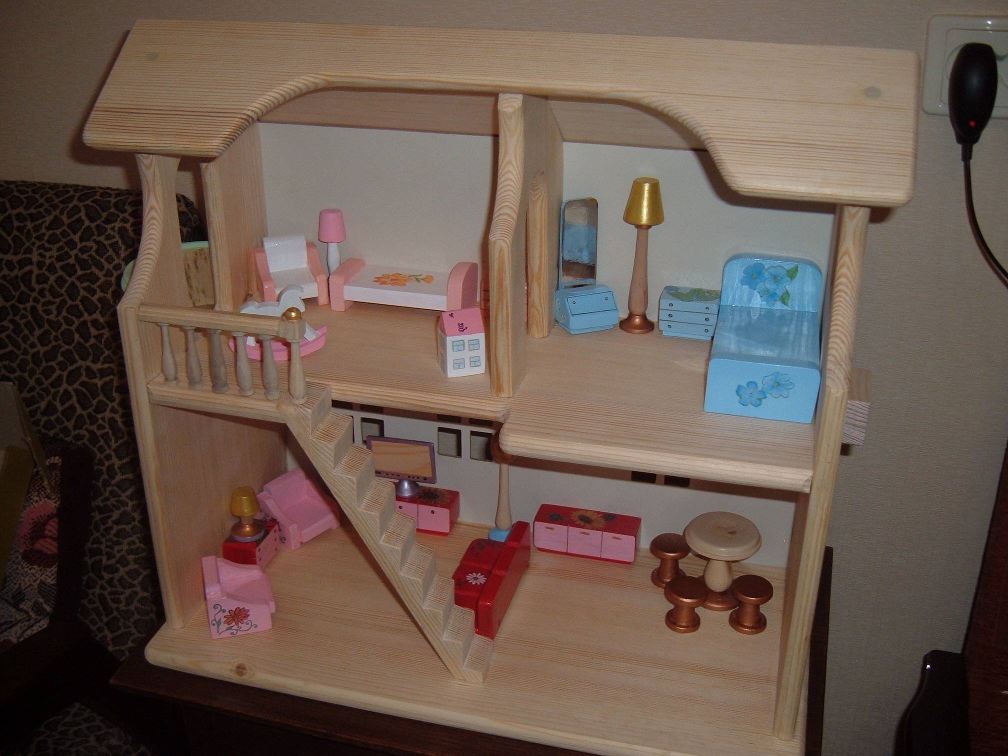 Кукольный домик своими руками: выбор материалов, подготовка схемы, пошаговый план работы
