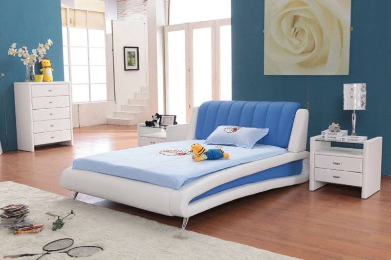 Спальня в голубых тонах (65 фото): дизайн интерьера в нежно-голубом и сине-коричневом цвете