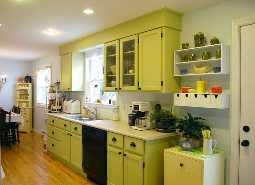 Кухни в зеленом цвете - 80 фото интерьеров!