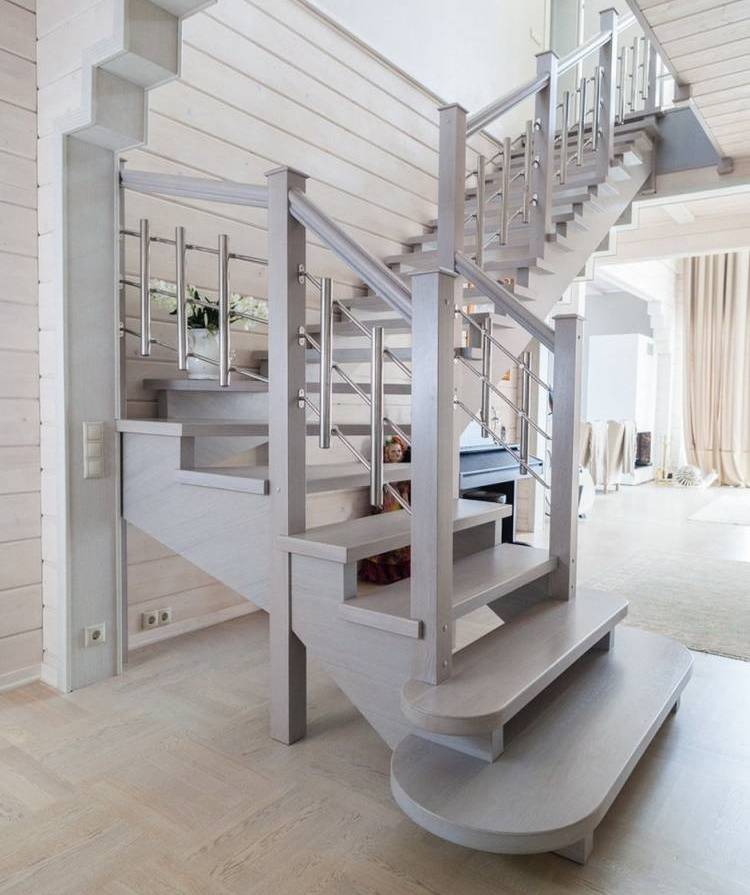 Дизайн прихожей с лестницей в частном доме: особенности, виды, материалы изготовления