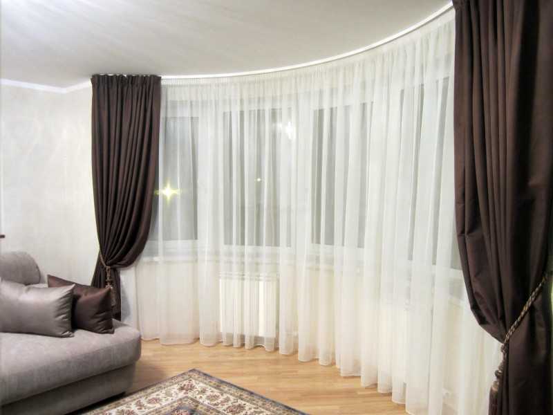 Тюль для гостиной - обзор лучших вариантов и идей использования тюли в гостиных (135 фото)