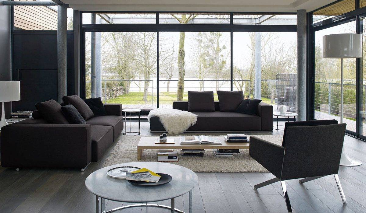 Два дивана в интерьере: преимущества, особенности и способы размещения