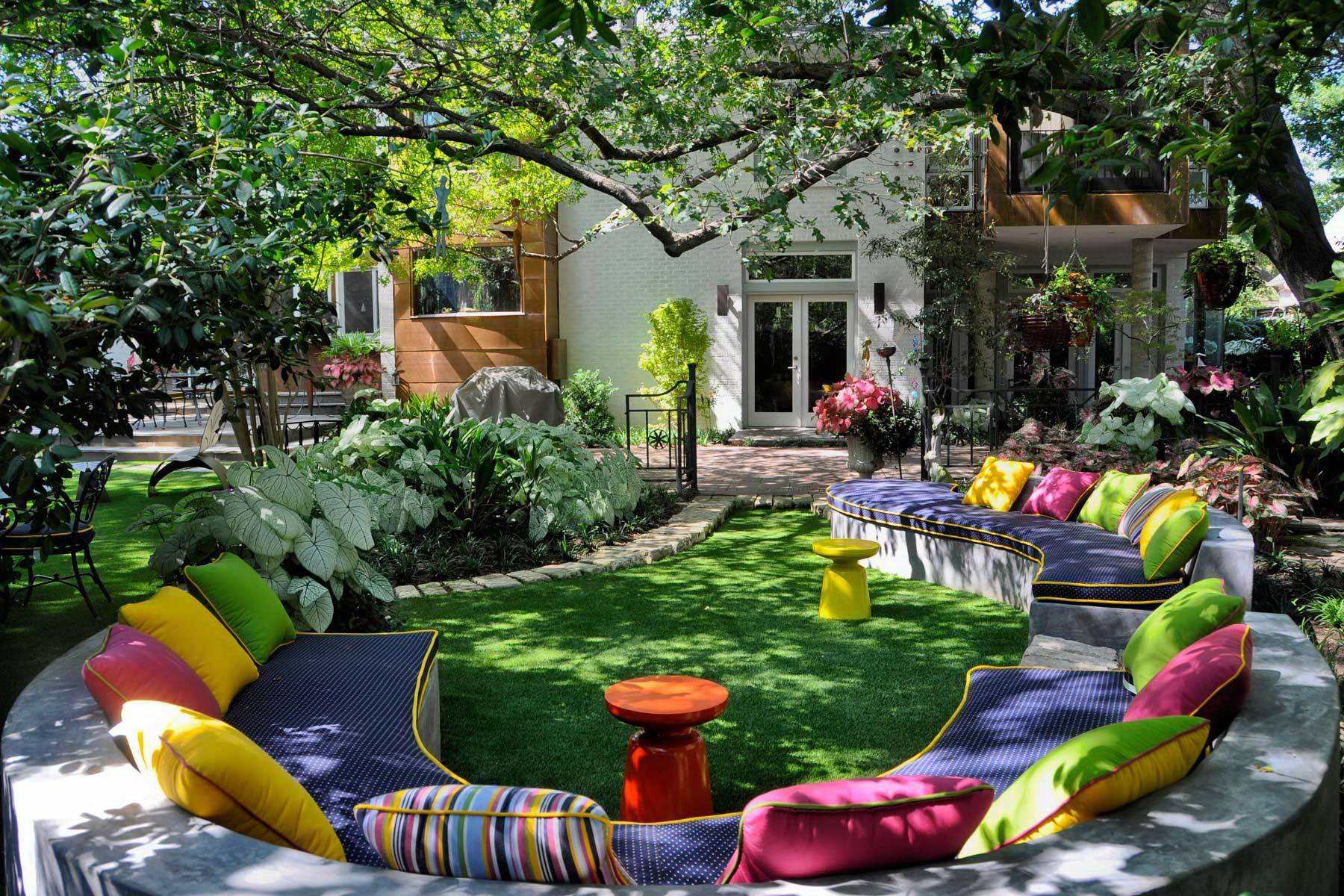 Дизайн двора частного дома: идеи по созданию красивого двора своими руками (150 фото)