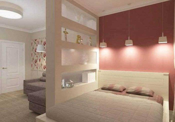 Спальня без окна: рекомендации по обустройству и дизайнерские приемы