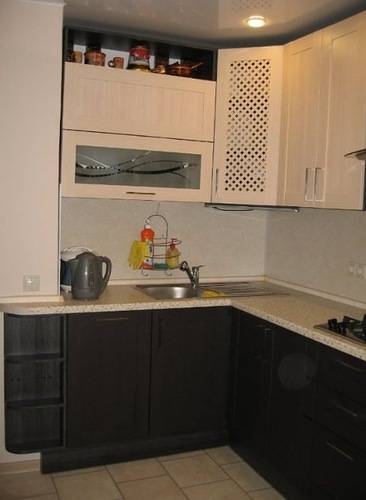 Кухня в доме серии п-44 (57 фото): дизайн и планировка кухни с воздуховодом и коробом. проект кухни в однокомнатной и двухкомнатной квартирах