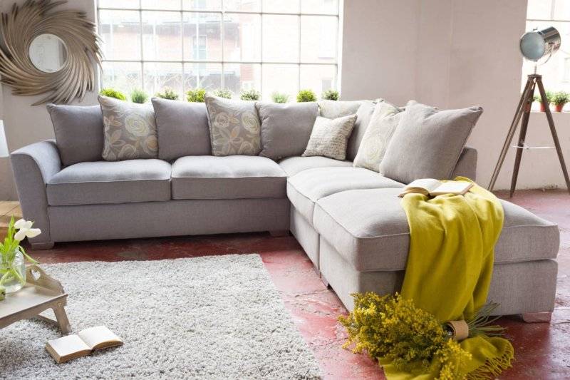 Как выбрать угловой диван для гостиной