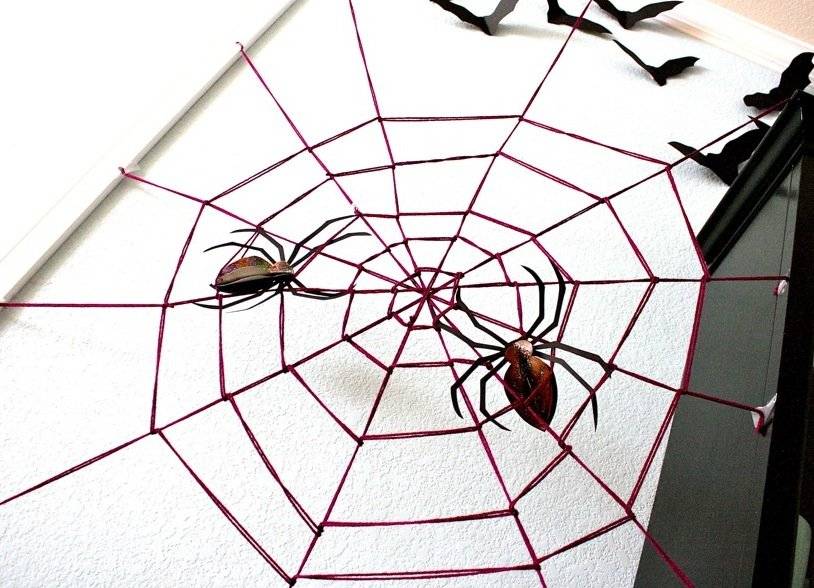 Паутина на хэллоуин своими руками: варианты из марли, из веревки, из бумаги и из бисера