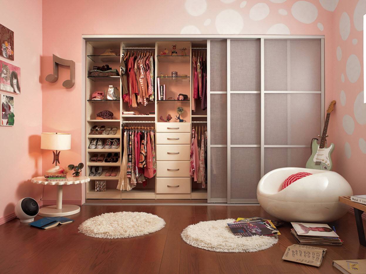 Угловой шкаф в детскую (38 фото): как выбрать мебель для одежды и игрушек в комнату девочек и мальчиков
