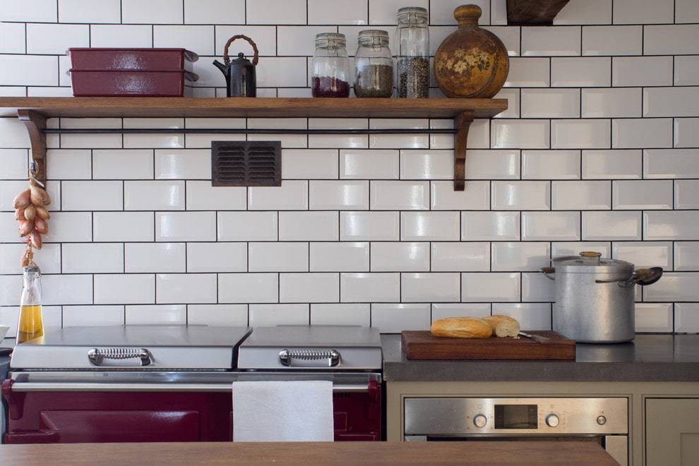 Фартук из плитки «кабанчик» в интерьере кухни – от выбора дизайна до укладки своими руками