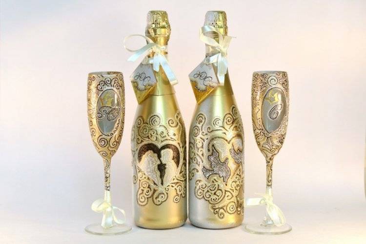 Оригинальная бутылка шампанского на свадьбу своими руками