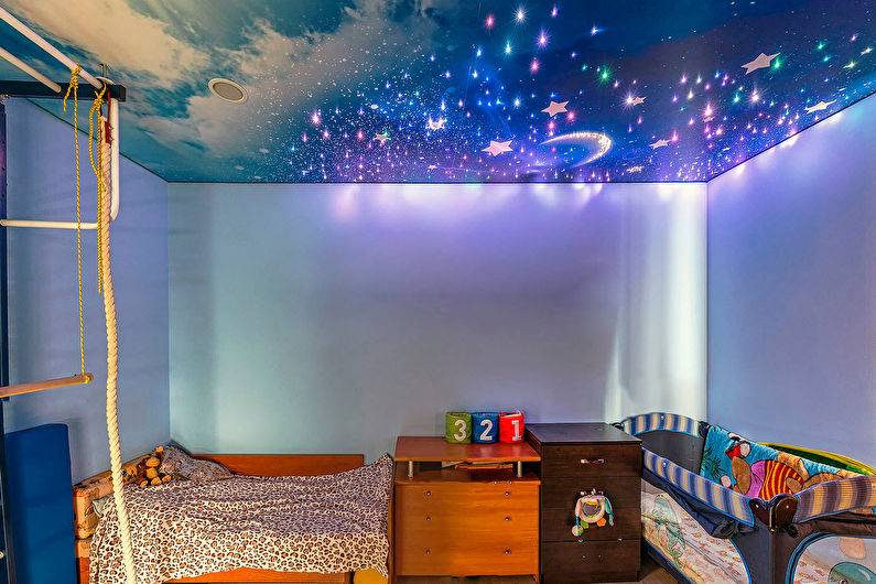 Натяжные потолки в детскую комнату для мальчика, девочки - идеи дизайна