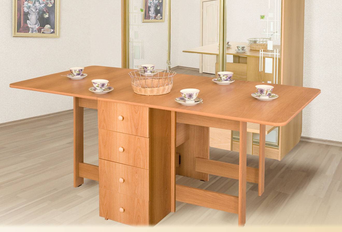 Стол в гостиную (80 фото): выбираем столик со стульями для зала, маленькие и большие модели в стиле «классика» в современном дизайне интерьера