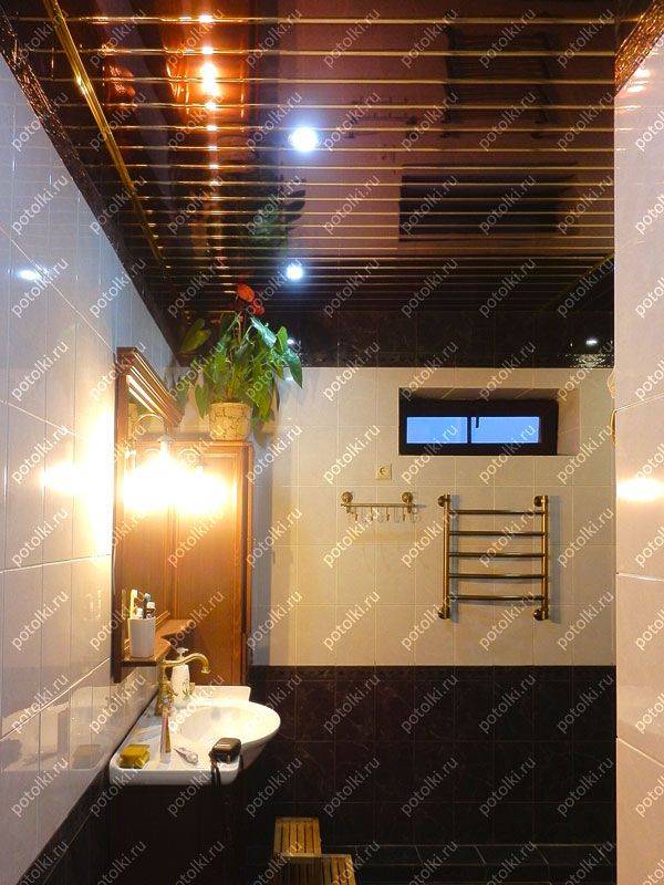 Алюминиевые реечные потолки для ванной. рекомендации по выбору и способы монтажа
